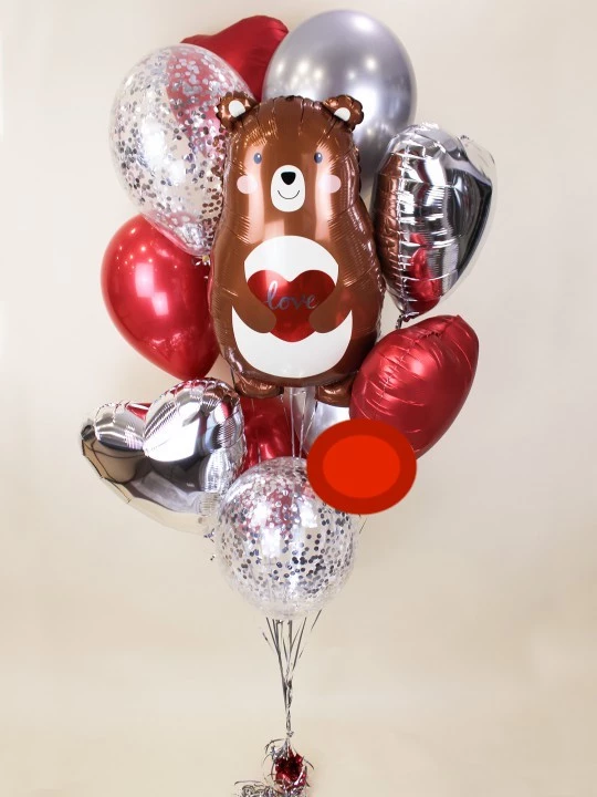 Фонтан из шаров с мишкой